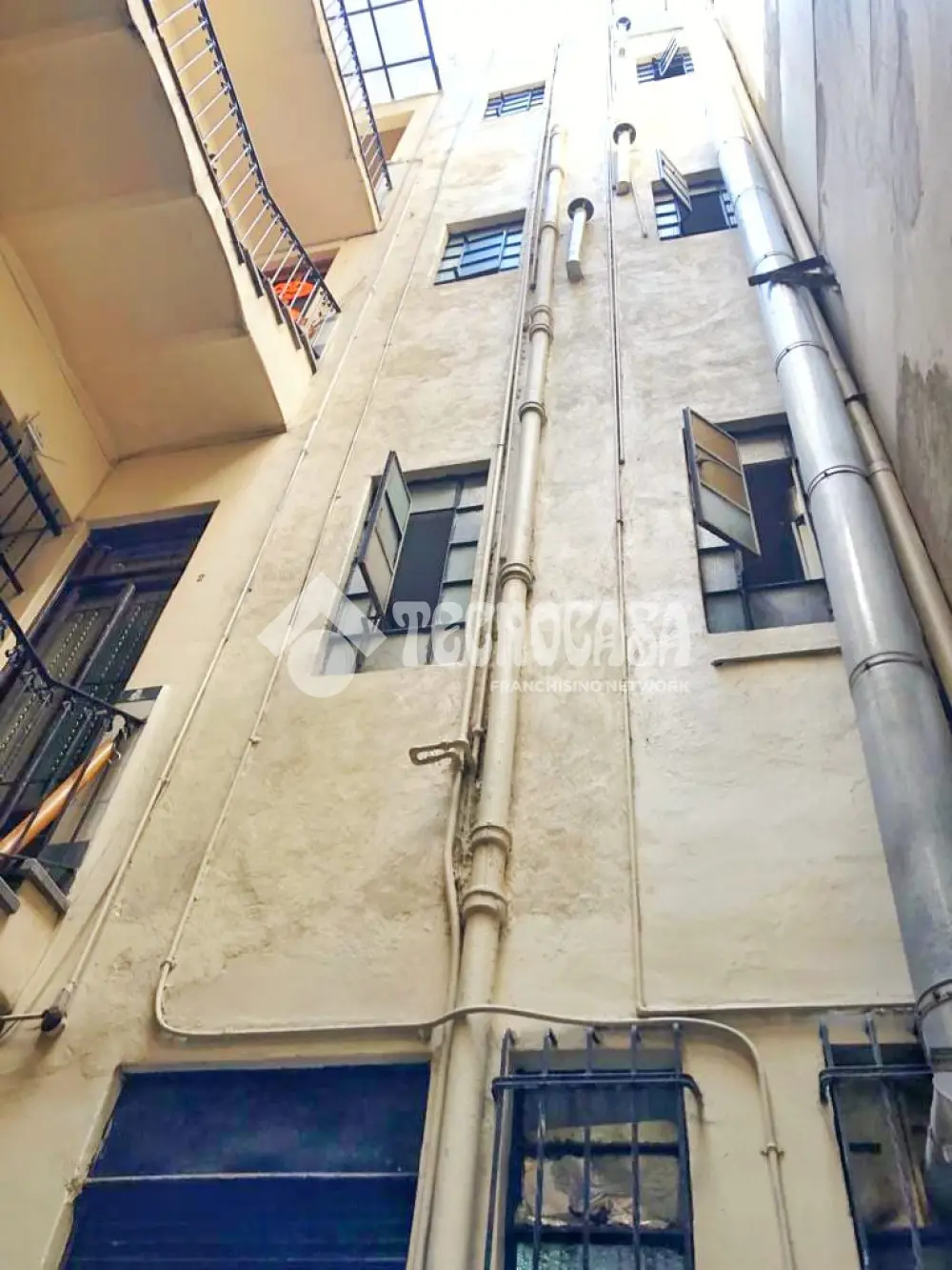 Edificio en Santa Maria la Ribera — foto 2