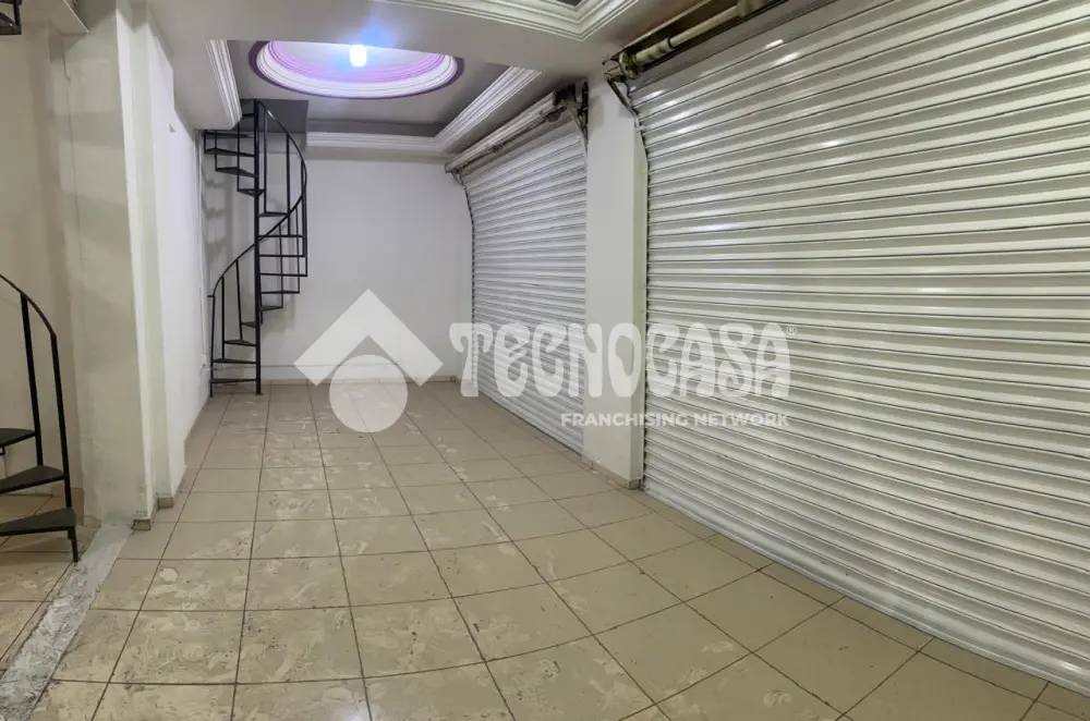 Local Comercial en Centro (Area 1)