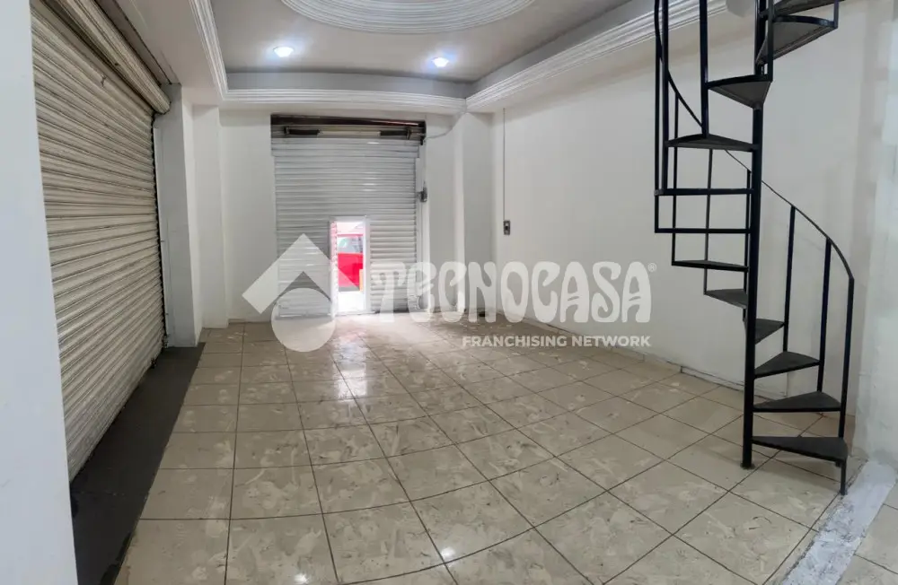 Local Comercial en Centro (Area 1) — foto 2