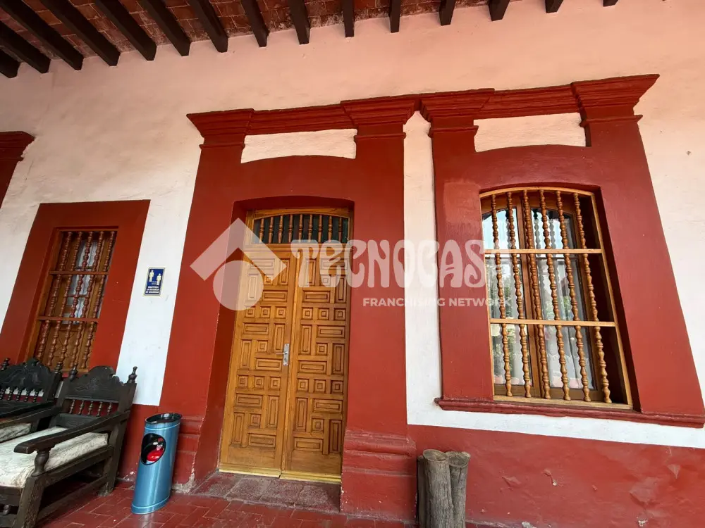 Local Comercial en Barrio Santa Catarina — foto 2