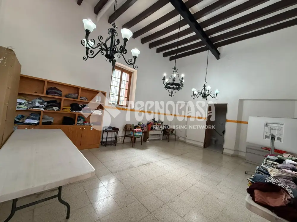 Local Comercial en Barrio Santa Catarina — foto 3