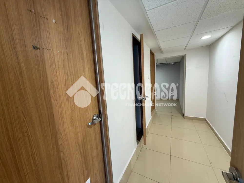Oficina en Barrio Santa Catarina — foto 6