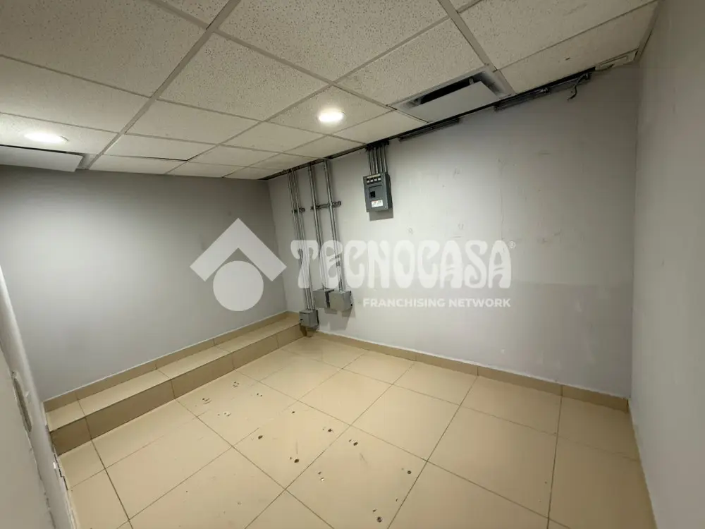 Oficina en Barrio Santa Catarina — foto 10