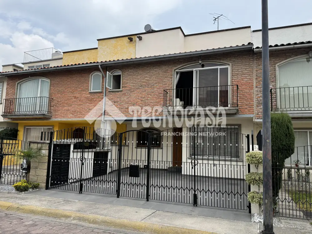 Casa en Jardines de San Mateo