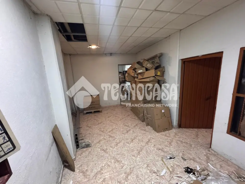 Edificio en Simon Bolivar — foto 12