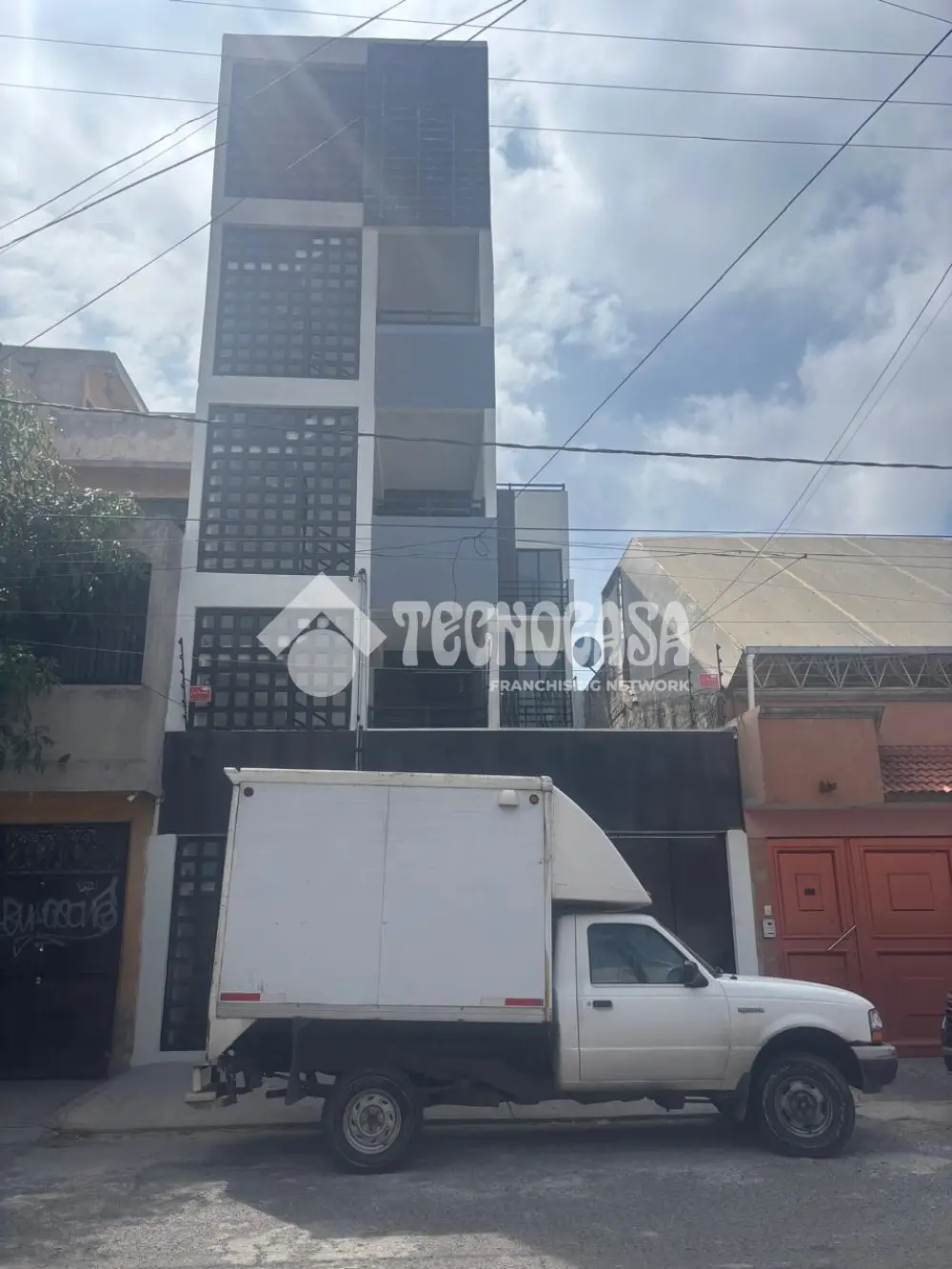 Edificio en Valle de Aragon