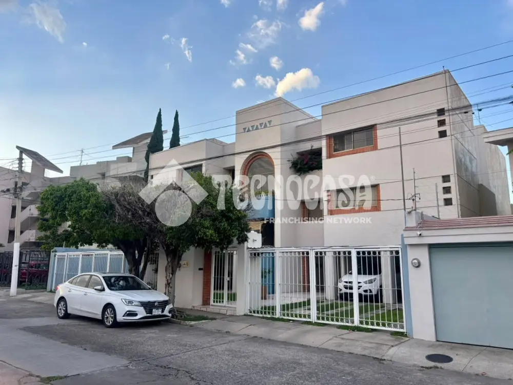 Departamento en Jardines de San Ignacio