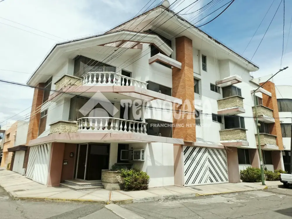 Departamento en Jardines de San Manuel