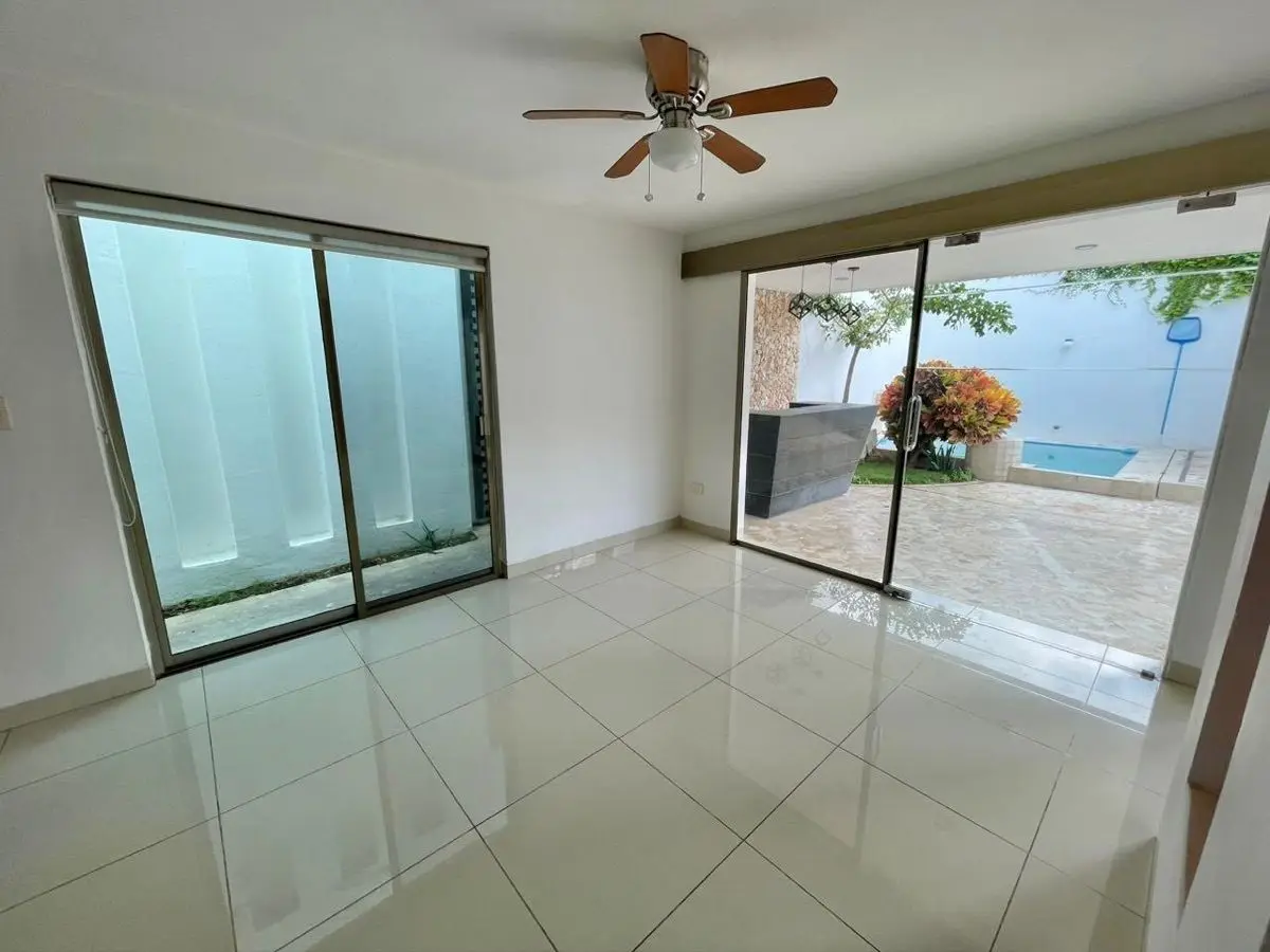 Casa de 3 Recámaras y Alberca en Renta, Cerca de la Avenida Yucatán — foto 3