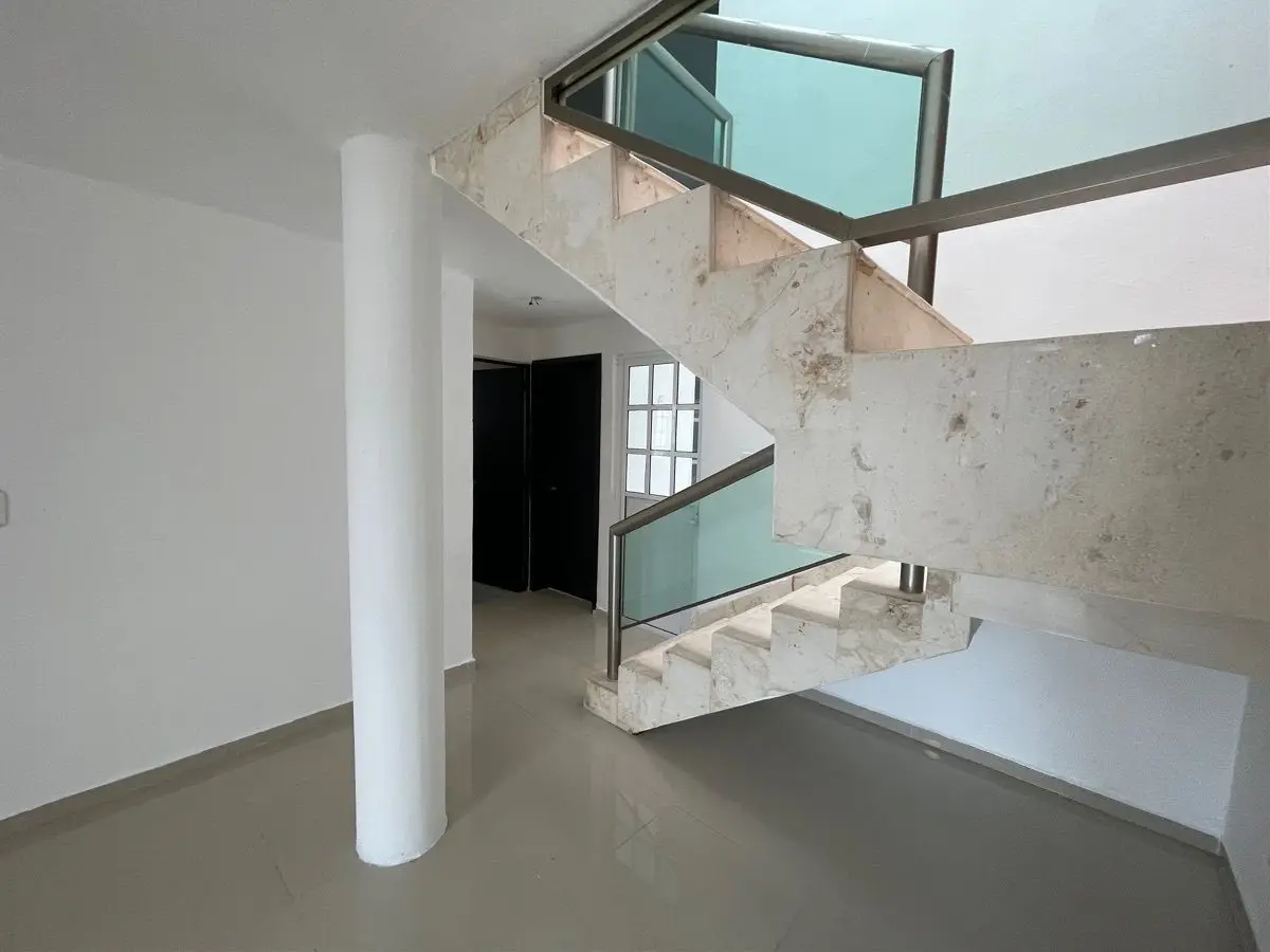 Casa de 3 Recámaras Sin Muebles en Renta en las Américas — foto 5