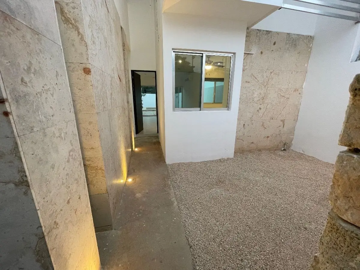 Casa en Renta en Leandro Valle, 3 Habitaciones y Alberca — foto 3