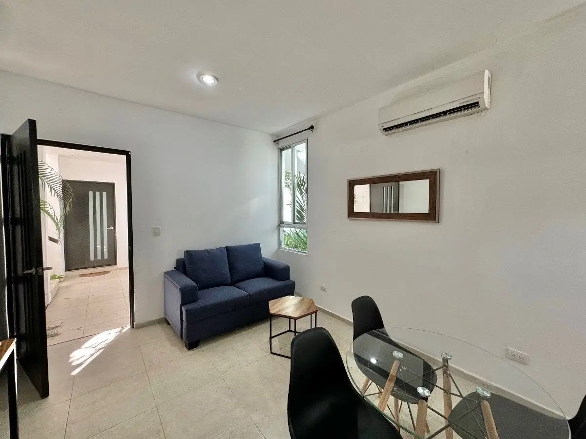 Departamento Amueblado de 2 Recámaras en Renta en la Colonia Maya, — foto 4
