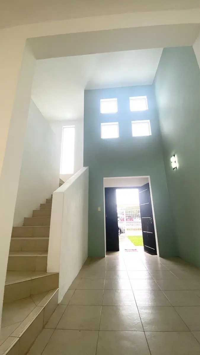 Casa en Renta Sin Amueblar en Vista Alegre Norte, 2 Recámaras, 2 Baños — foto 3