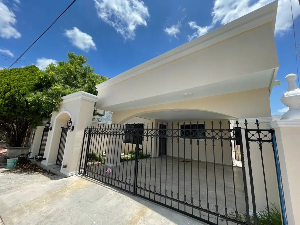 Casa de 1 Planta Remodelada en Venta en los Pinos - 3 Habitaciones — foto 2