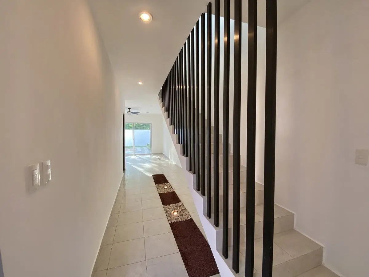 Casa en Renta de 3 Recámaras y Alberca en la Colonia Leandro Valle, Mérida — foto 3