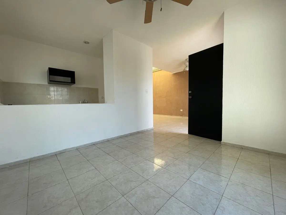 Casa de 1 Planta Sin Muebles en Renta en las Américas Ii — foto 5