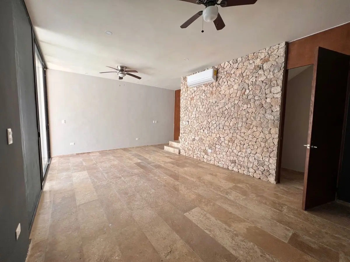 Townhouse Equipado con Alberca, de 2 Recámaras en Renta, en Temozón Norte. — foto 5
