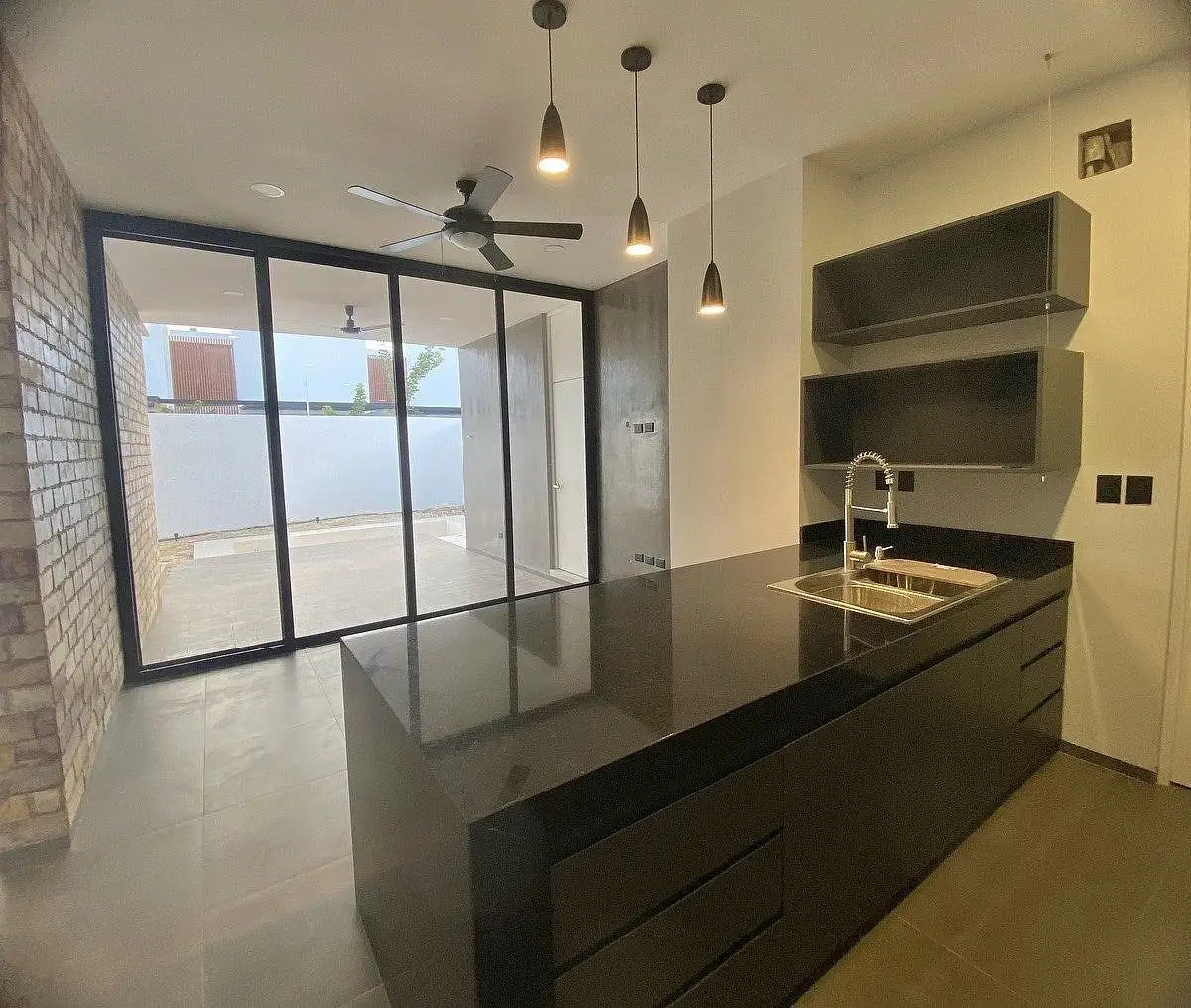 Casa en Venta en Temozón Norte, a Pie de Calle con Paneles Solares — foto 4