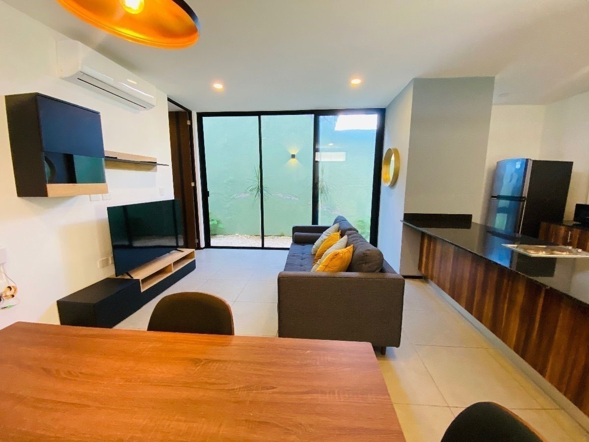 Departamento Amueblado de 1 Recámara en Renta en Montes de Amé — foto 2