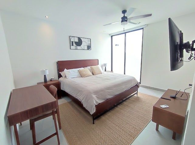 Townhouse Amueblado de 2 Recámaras en Temozón Norte en Renta — foto 9