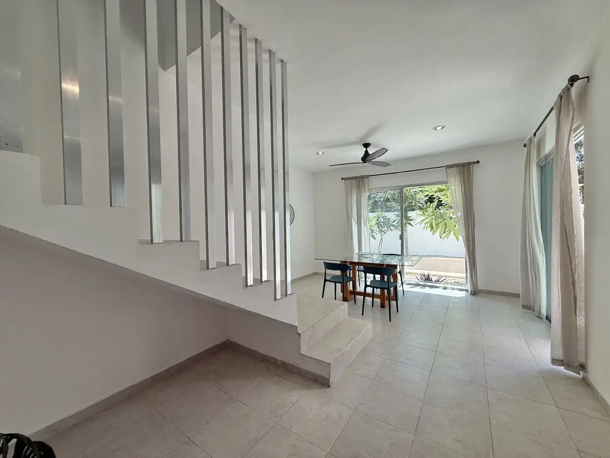 Casa en Renta Amueblada, 3 Recámaras y Alberca al Noreste de Mérida — foto 2