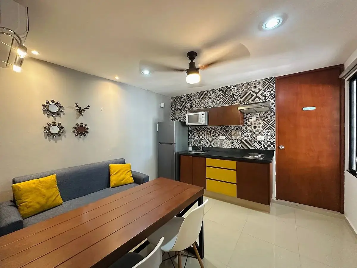 Departamento Amueblado 1 Recámara en Montecarlo, Mérida
