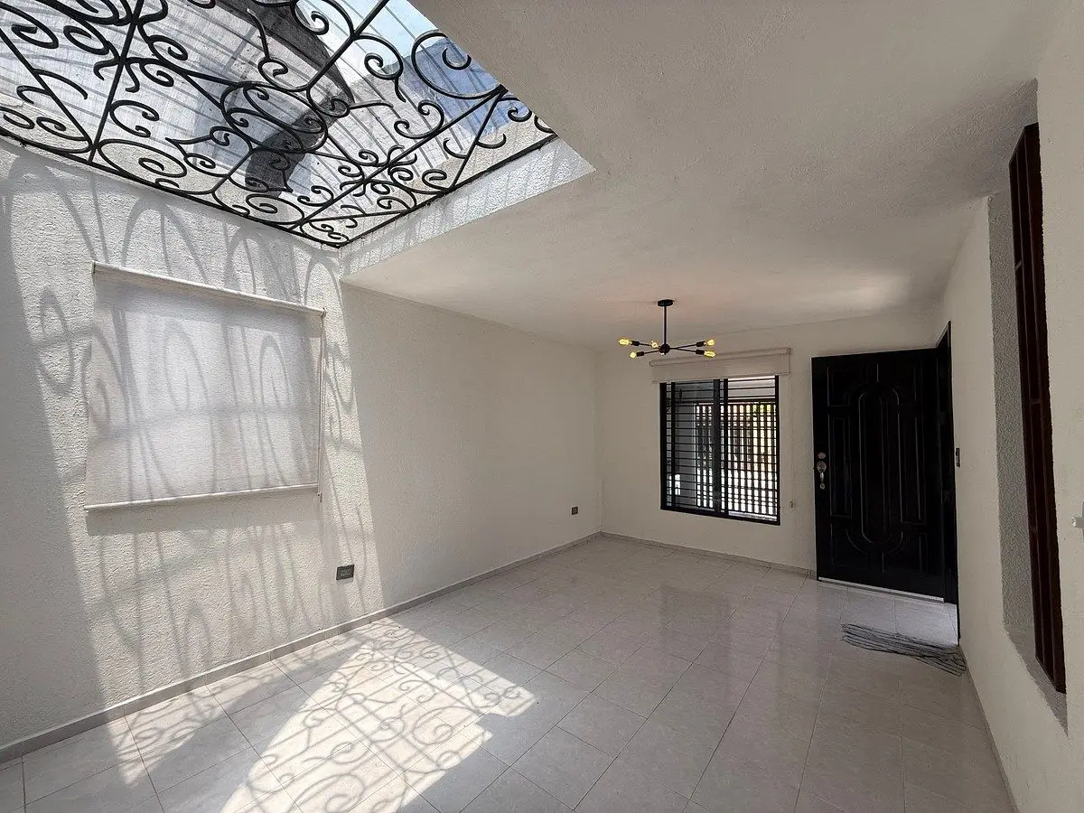 Casa de 1 Planta en Renta en Montecarlo