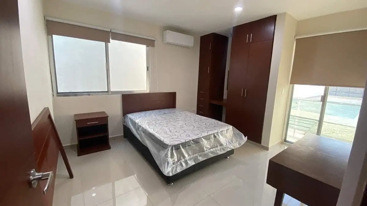 Departamento Amueblado de 2 Recámaras en Temozón Norte en Renta — foto 2