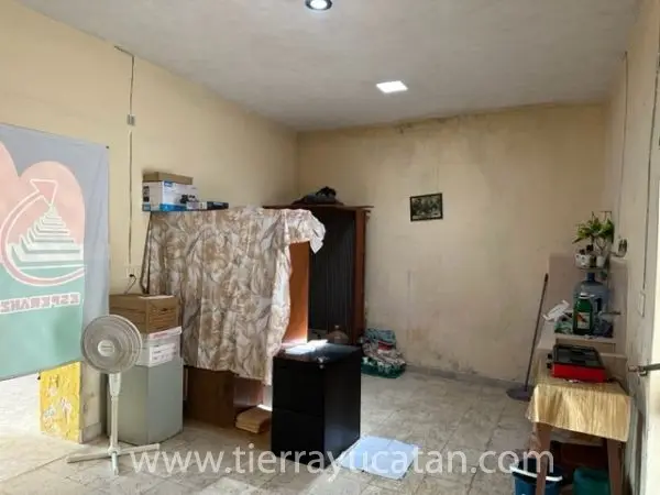 Tepakan, Antigua Casa en el Parque Central. ¡Terreno Grande! — foto 4