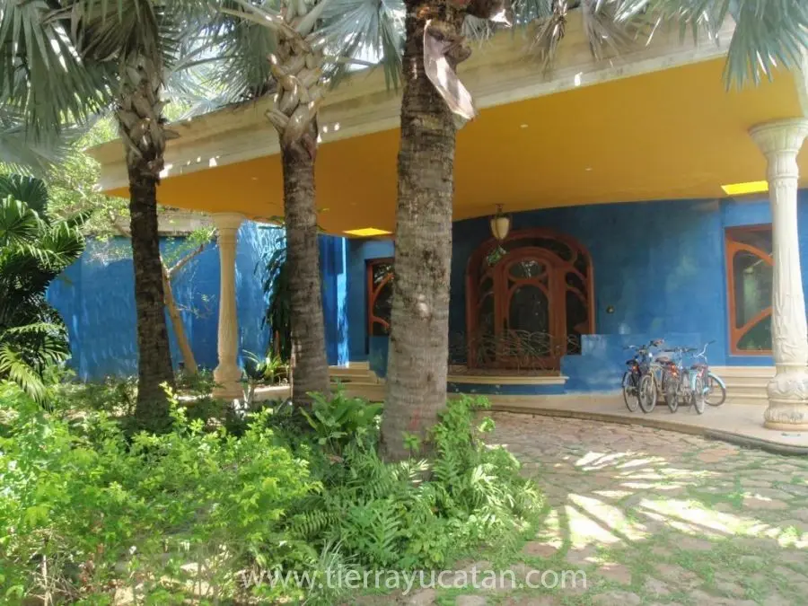 Amplia y Lujosa Residencia de Arte, con Diseño de Autor con Hermoso Jardín Dentro de la Ciudad de Mérida — foto 6