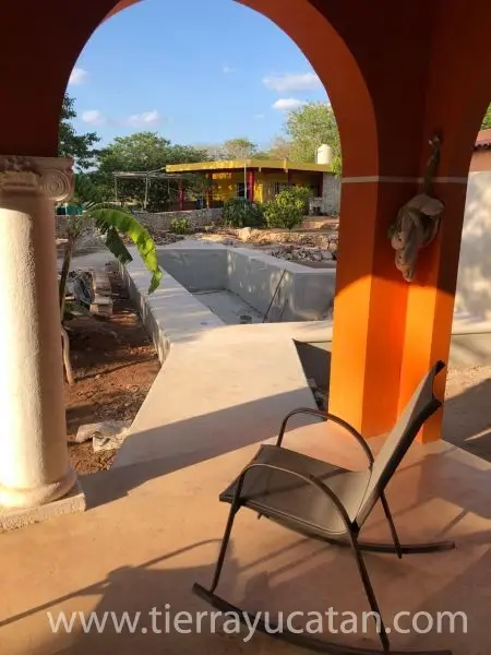 ¡Lote Enorme con Tres Lindas Casas en Izamal! ¡Muy Privado! — foto 3