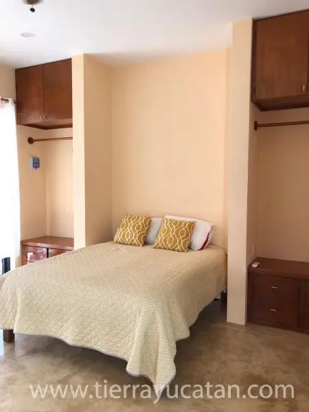 ¡Lote Enorme con Tres Lindas Casas en Izamal! ¡Muy Privado! — foto 6