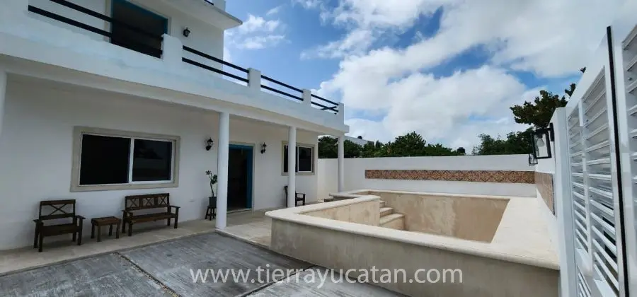 Encantadora Casa Costera en Venta – Chuburna Puerto!