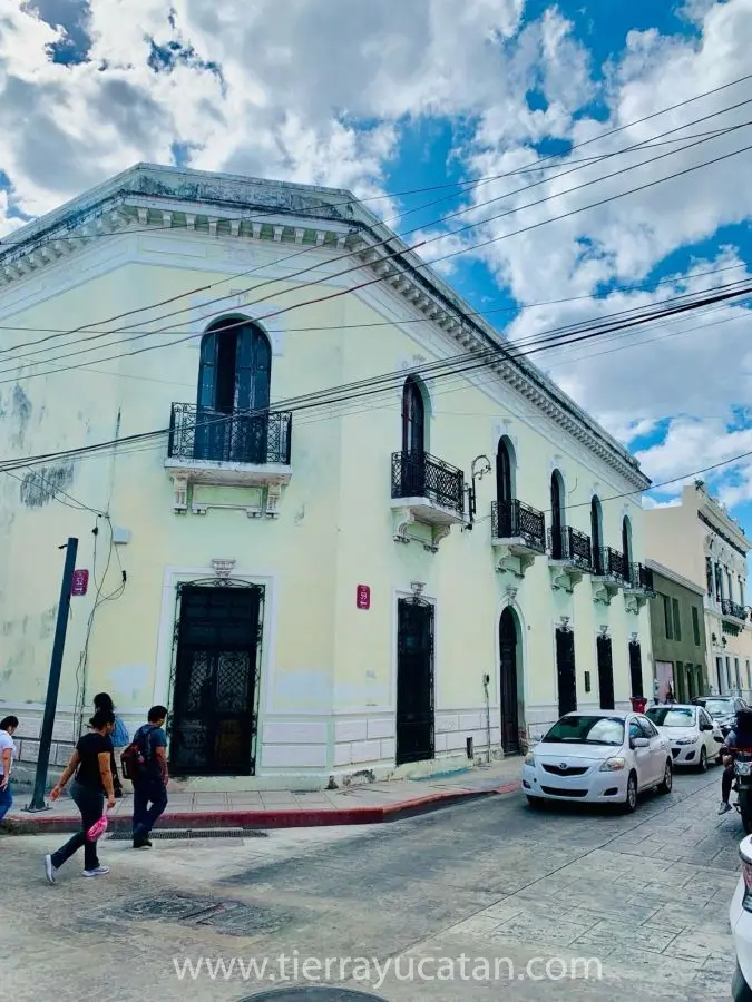 Edificio Colonial, Joya Histórica Testigo de Increíbles Sueños con Uso Comercial, Ahora Se Encuentra en Renta. — foto 3