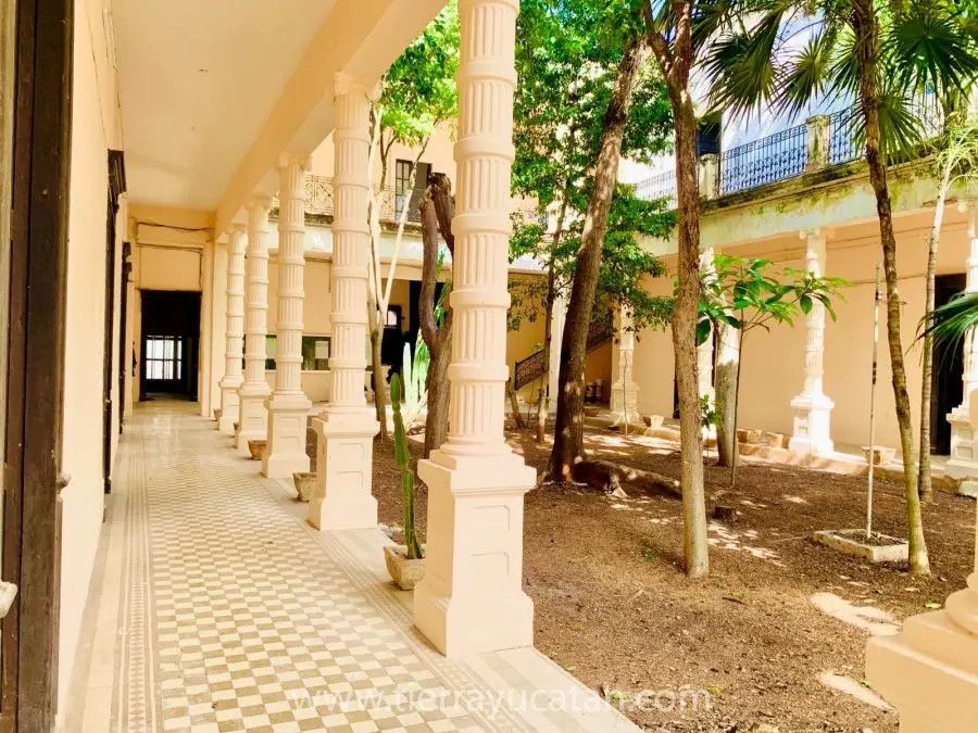 Edificio Colonial, Joya Histórica Testigo de Increíbles Sueños con Uso Comercial, Ahora Se Encuentra en Renta. — foto 9