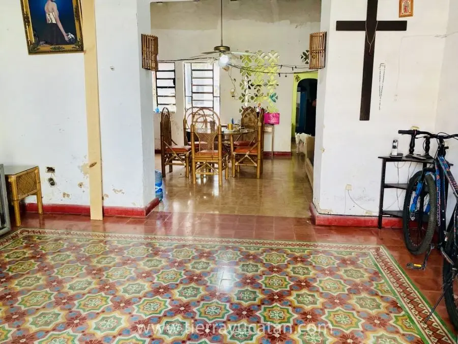 Casa para Remodelar con Amplio Terreno en Calle 57 del Centro, Barrio de Mejorada- Chembech — foto 4