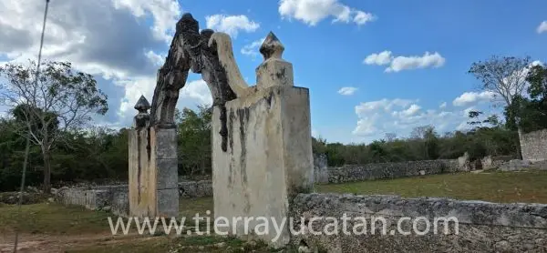 ¡Hacienda del Siglo Xviii con Cenote y 163 Hectareas! — foto 2