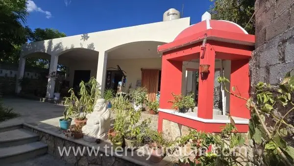 Casa con Jardín Frutal y Gran Terreno en Izamal ¡Acepta Bitcoin!