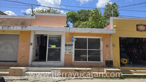 ¡en el Corazón de Izamal y con una Pirámide en el Patio Trasero!