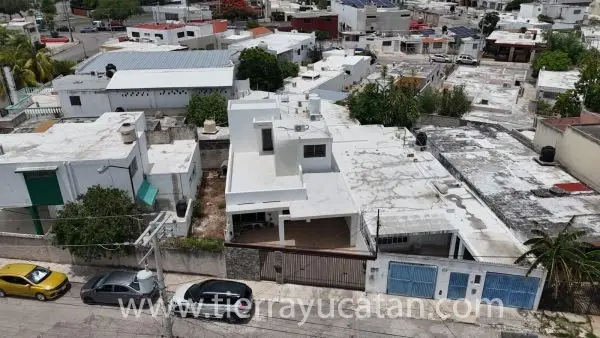 Estilo y Confort en García Ginerés: Casa Remodelada Lista para Habitarse — foto 3