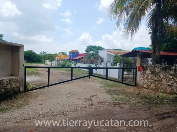 Invierte en la Tranquilidad de Tu Futuro: Terreno en una Comunidad de Extranjeros en Izamal — foto 4
