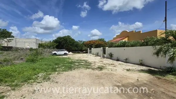 Invierte en la Tranquilidad de Tu Futuro: Terreno en una Comunidad de Extranjeros en Izamal — foto 5