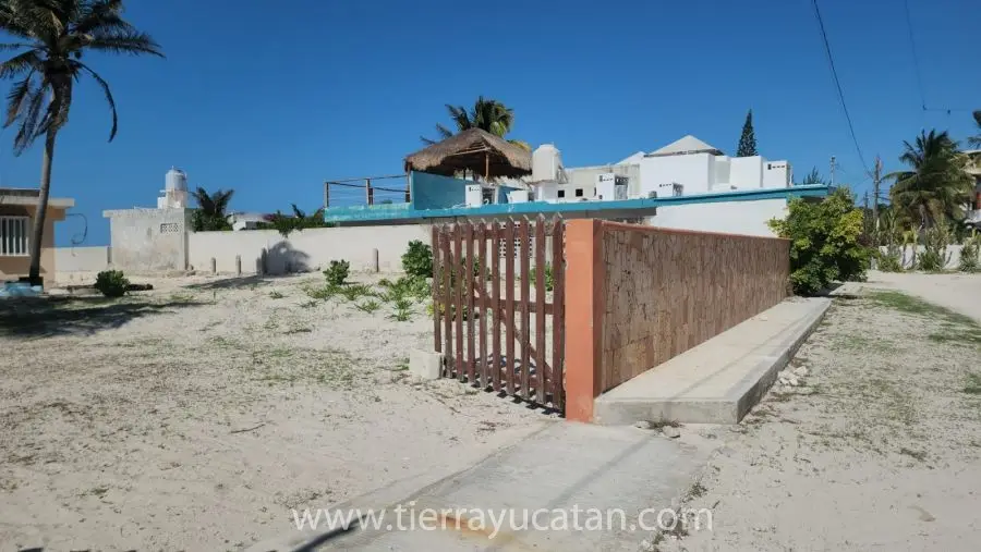 Casa con 21.30 Metros Lineales Frente al Mar en el Paraíso Cristalino de Chuburna Puerto! — foto 2