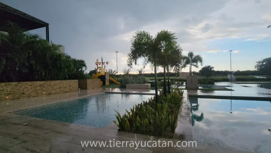 Hermoso Terreno en Privada con Campo de Golf y Casa Club en Provincia — foto 2