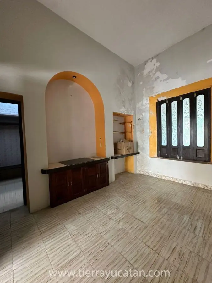 Gran Propiedad Histórica Casa y Comercio en el Corazón de Motul – 4,306 Sq Ft (400 M²) Construcción y 18,348 Sq Ft (1,704.57 M²) Lot. — foto 2
