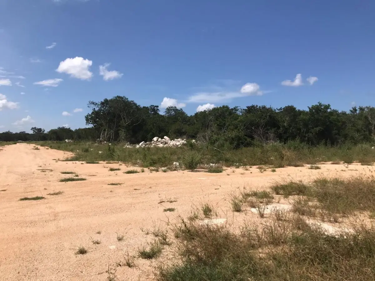 Terreno en venta en Komchen de 2 Hectáreas. — foto 2
