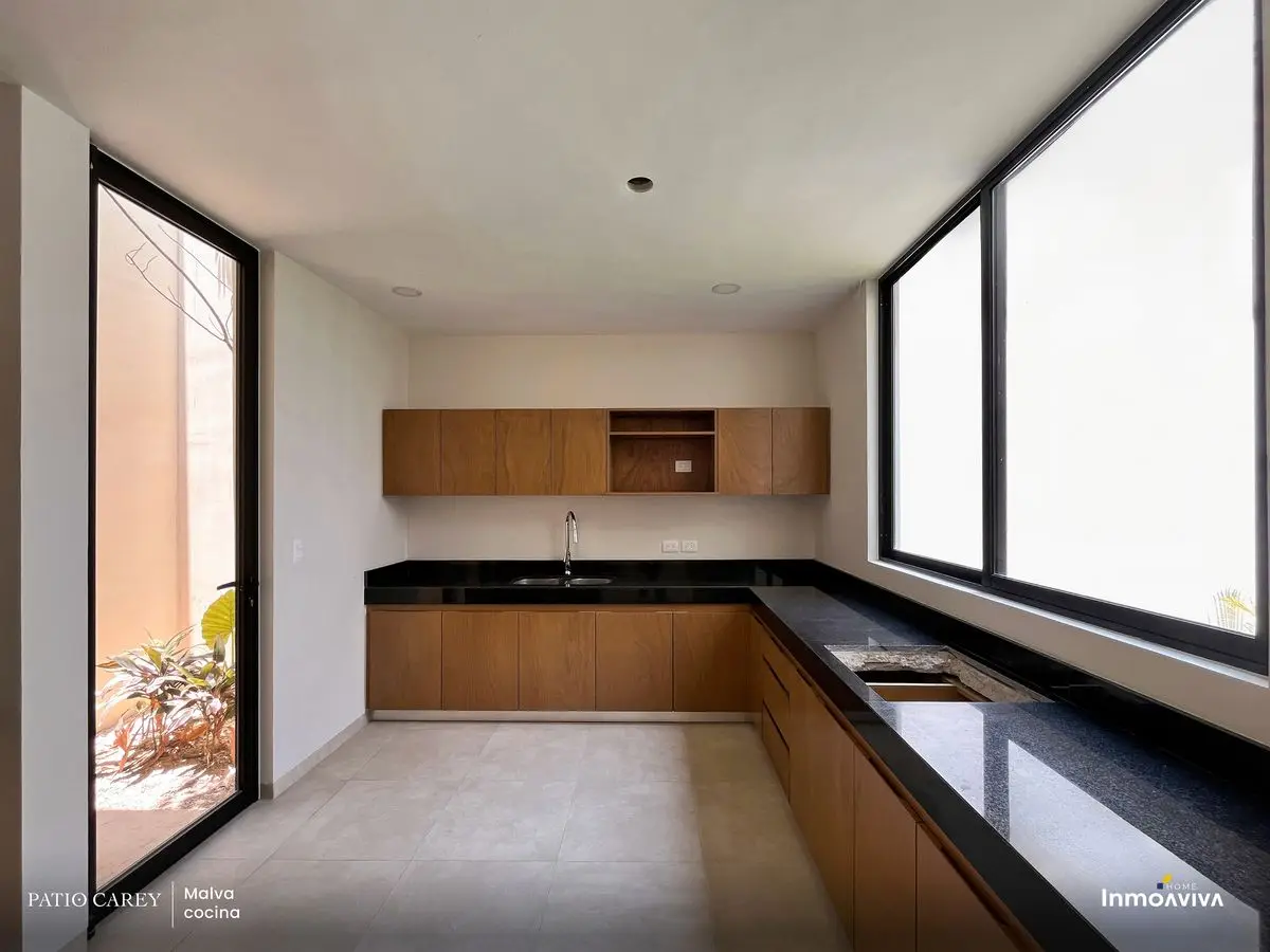 Casa en venta de cuatro recámaras en Temozón Norte, Mérida