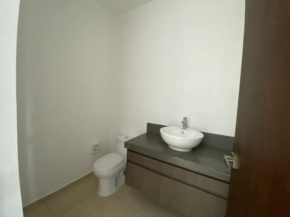 Moderna casa de 4 recámaras al norte de Mérida — foto 3