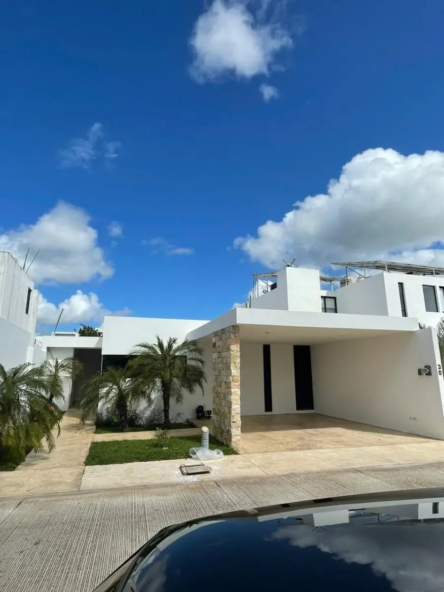 Casa en Venta en Santa Gertrudis Copo,Merida, Privada Trinum,Con Paneles Solares