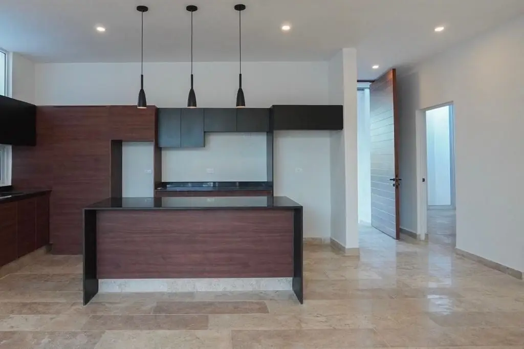 Cómoda y moderna casa de un piso en privada Tamora
